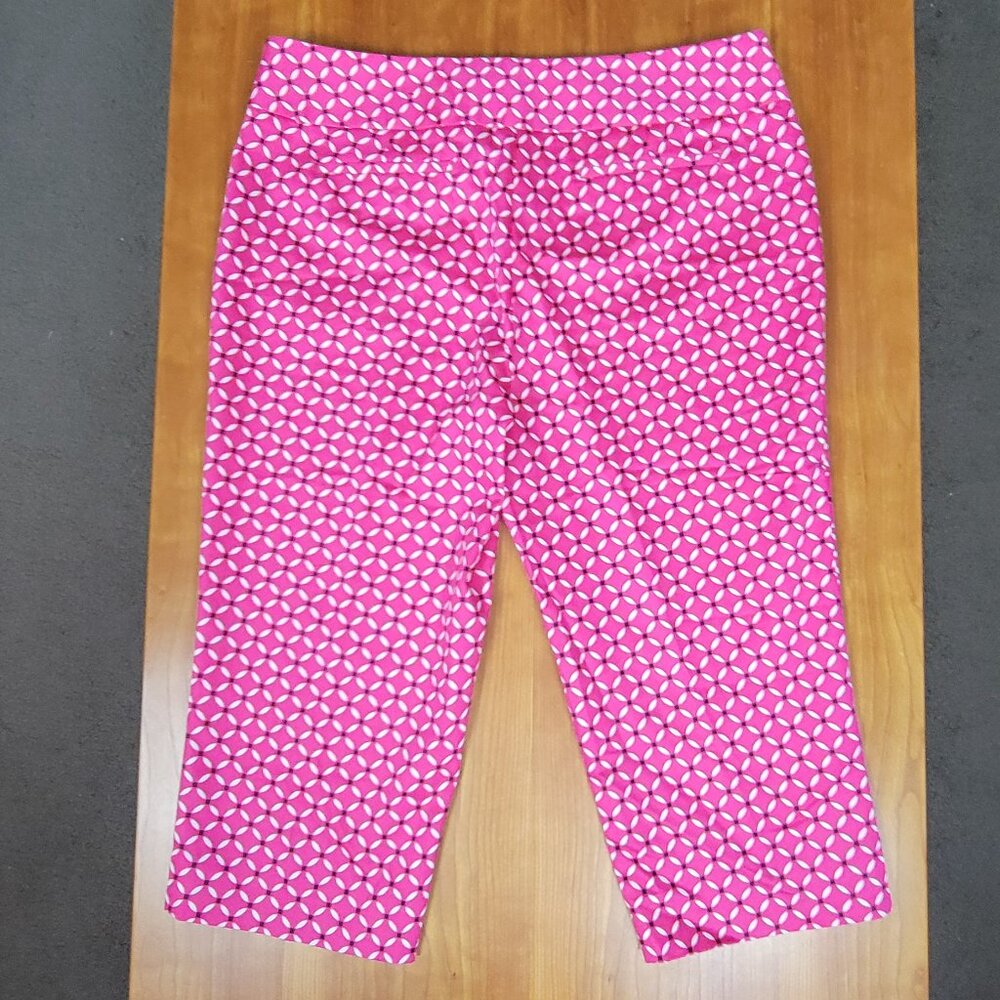 NWOT Worthington Hot Pink Black White Geometric Print Capri Pants - 10 - Picture 12 of 14
